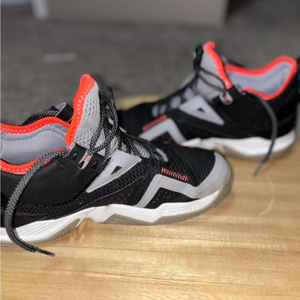 Jordan mens Black and Red Sneakers